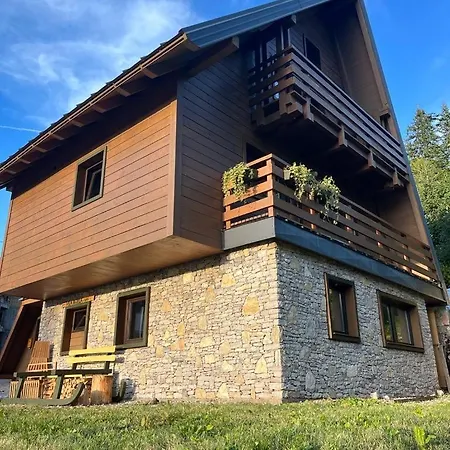 Bijela , Jacuzzi & Sauna *