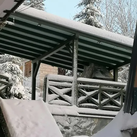 Bijela , Jacuzzi & Sauna Villa