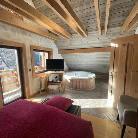 Bijela , Jacuzzi & Sauna 빌라