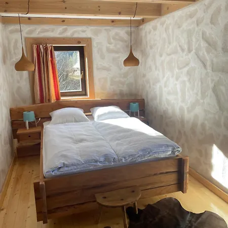 Bijela , Jacuzzi & Sauna *