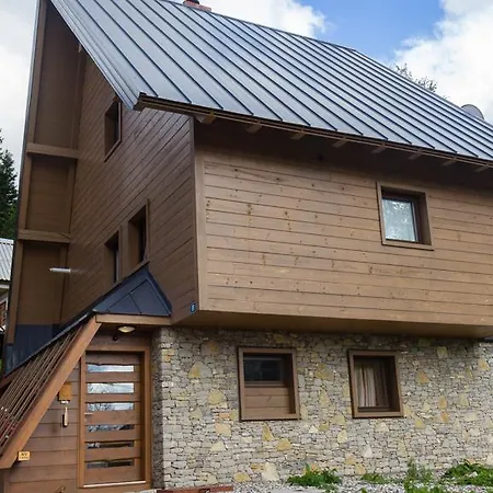 Bijela , Jacuzzi & Sauna *